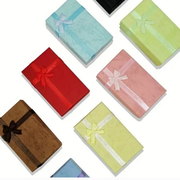 Pearl and Rhinestone Bow Stud Earrings Red - Picture 5 of 5